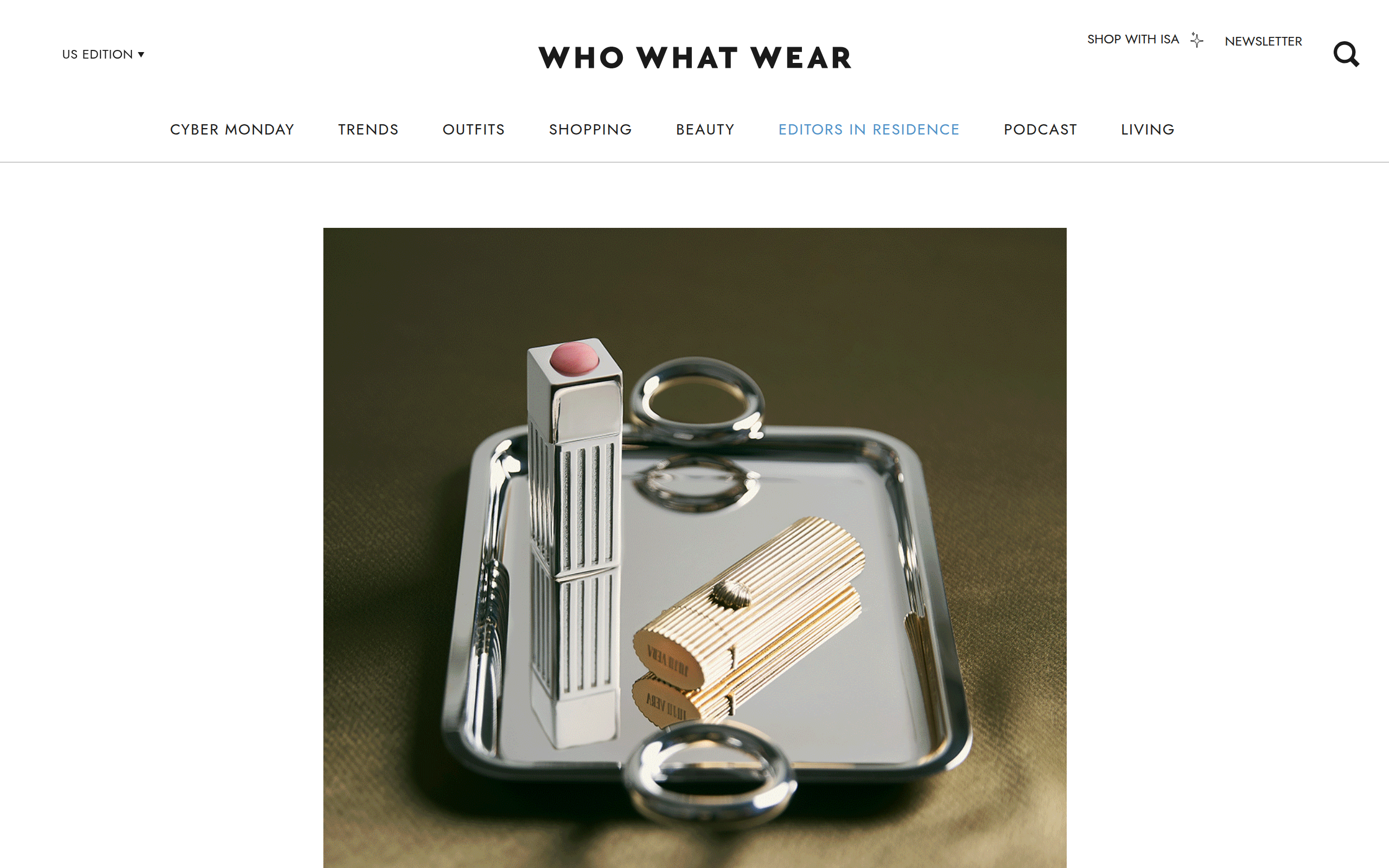 Whowhatwear screenshot